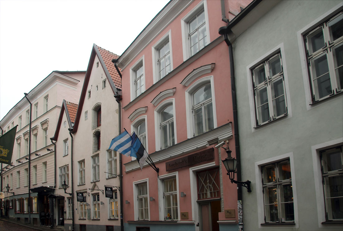 Tallinn, Dunkri, 4; Dunkri, 6; Dunkri, 8 / Rataskaevu, 7