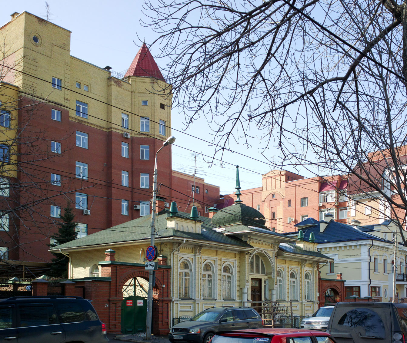 Samara, Ленинская улица, 204; Ульяновская улица, 51