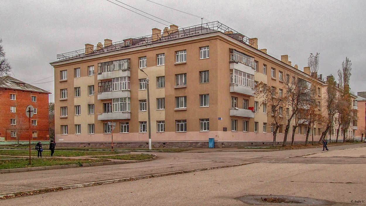 Sterlitamak, улица Суворова, 14