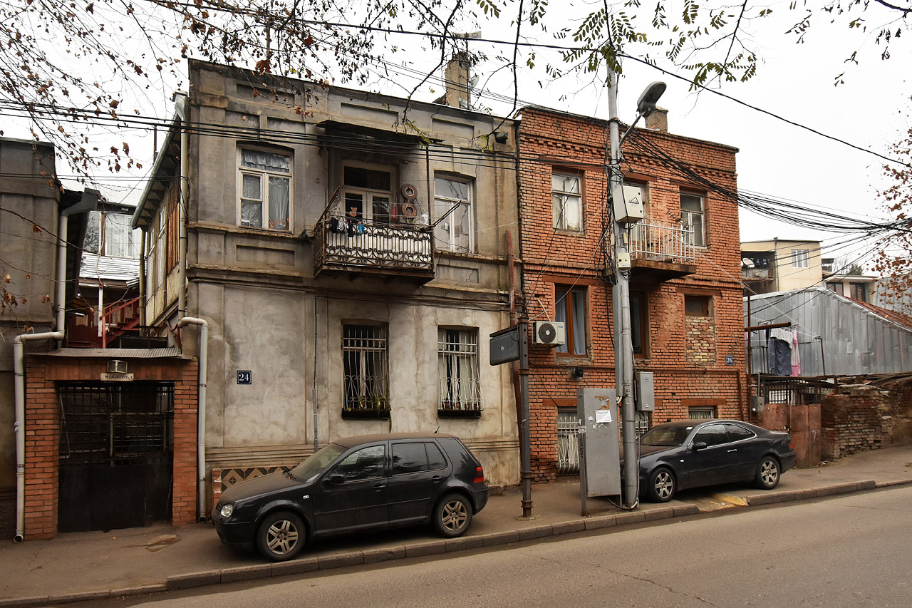 Тбилиси, Улица Терентия Гранели, 24; Улица Терентия Гранели, 26