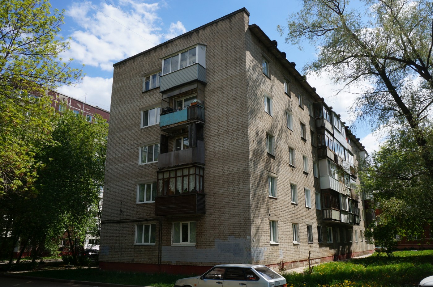 Perm, Улица Лякишева, 8