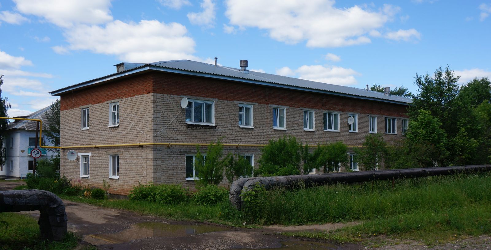 Permsky district, other localities, пос. Юго-Камский, Уральская улица, 20
