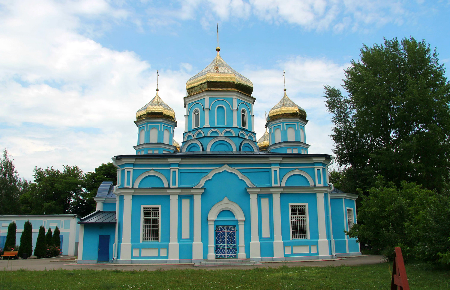 Храм в Боброве Воронежской области
