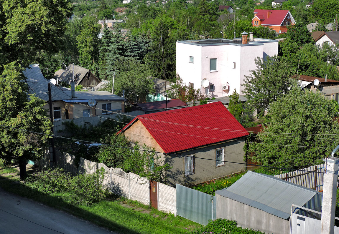 Kharkov, Проспект Льва Ландау, 62А; Проспект Льва Ландау, 64; Немышлянская улица, 40