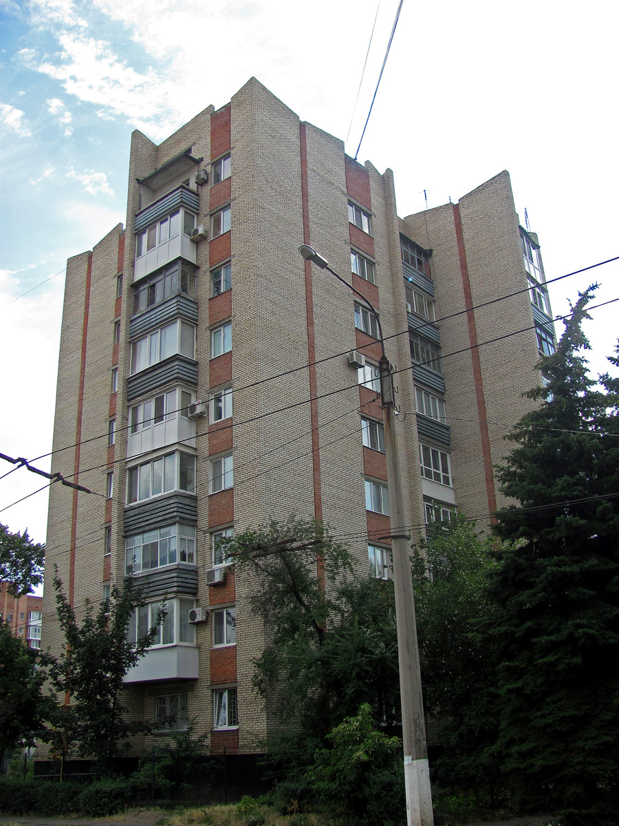 Słowiańsk, Шелковичная улица, 2