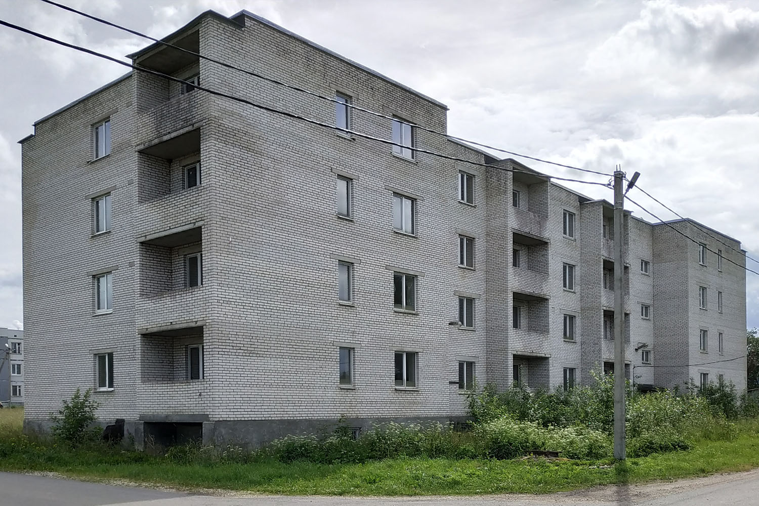 Lomonosov District, other localities, Глобицы, улица Героев, 1