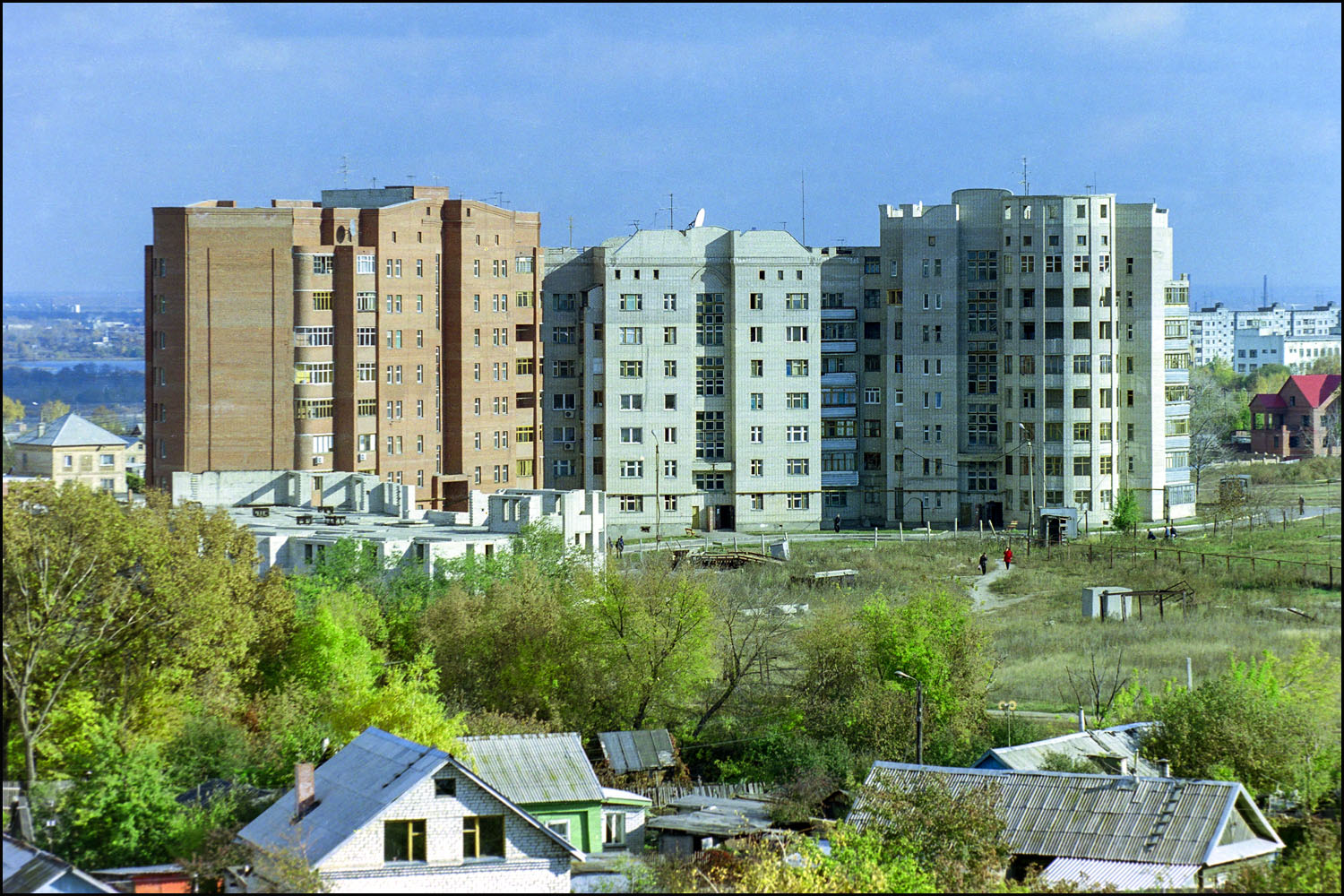 Novokuybyshevsk, Приозёрная улица, 7