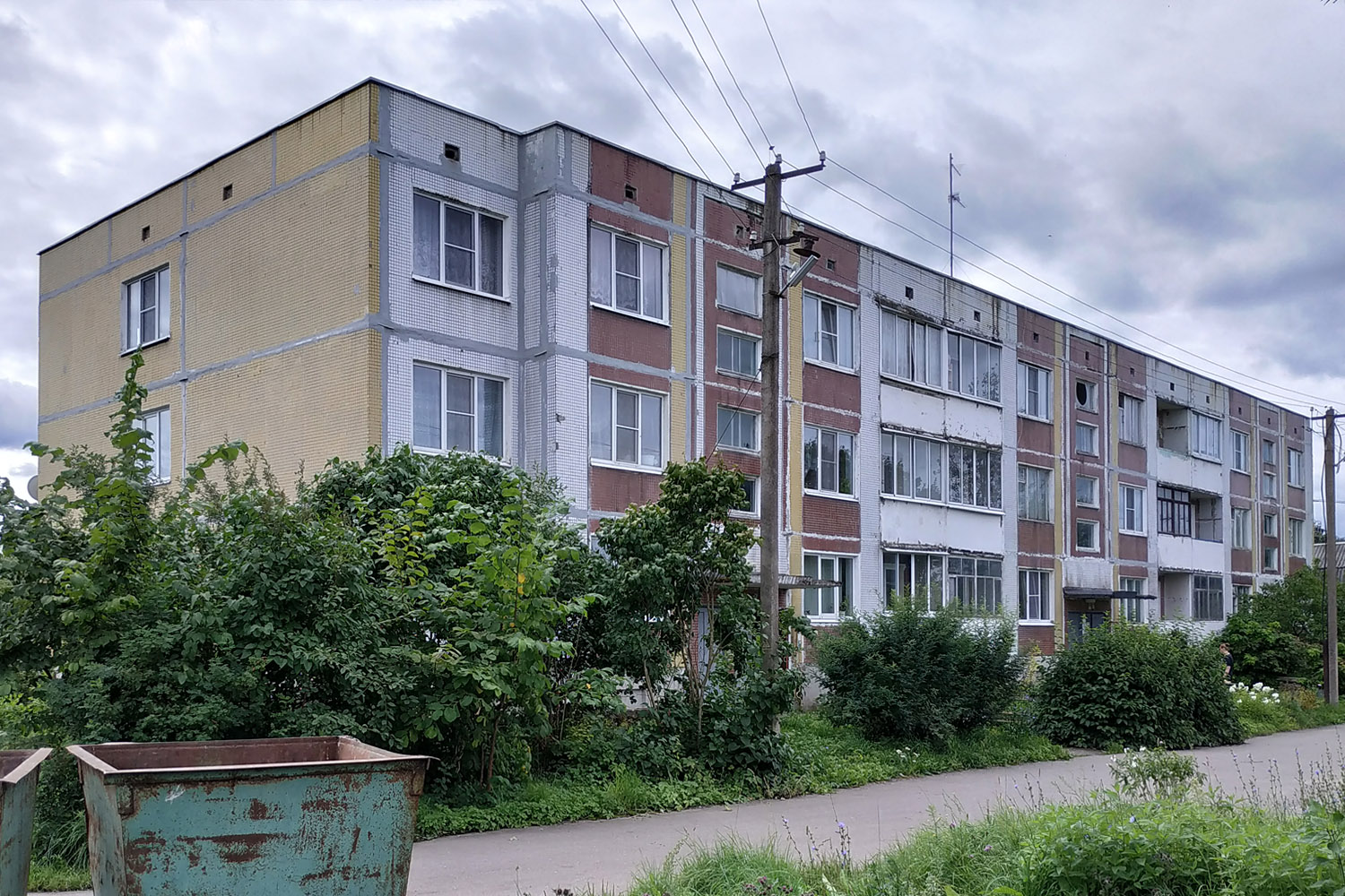 Oredezh, Улица Некрасова, 18