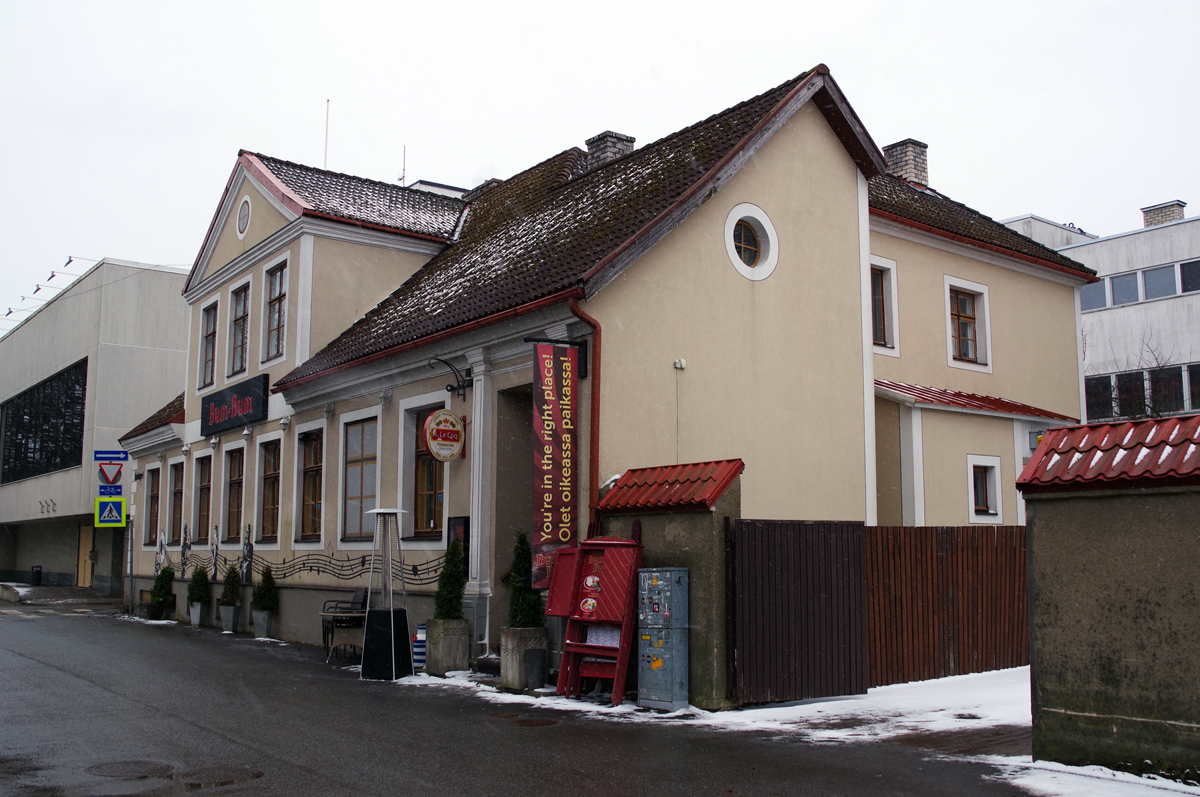 Pärnu, Kuninga, 1