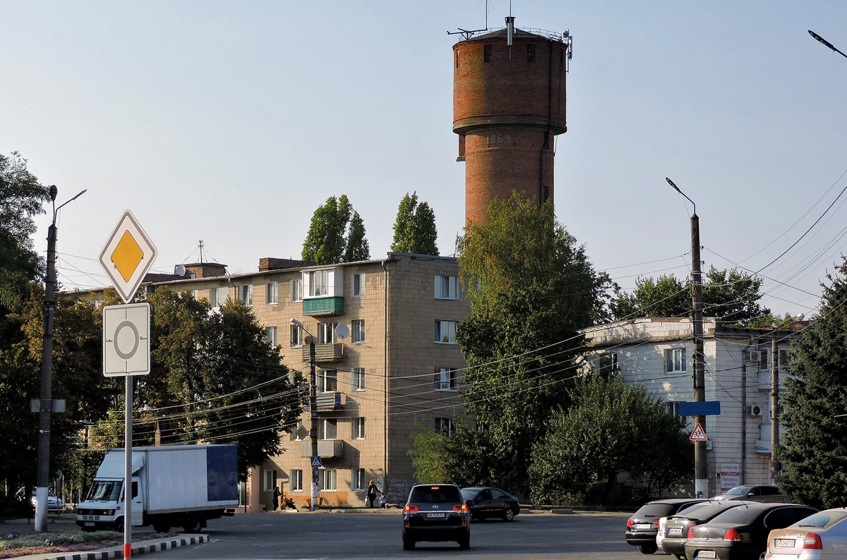Okhtyrka, Киевская улица, 2; Киевская улица, 6; Сумская улица, 1