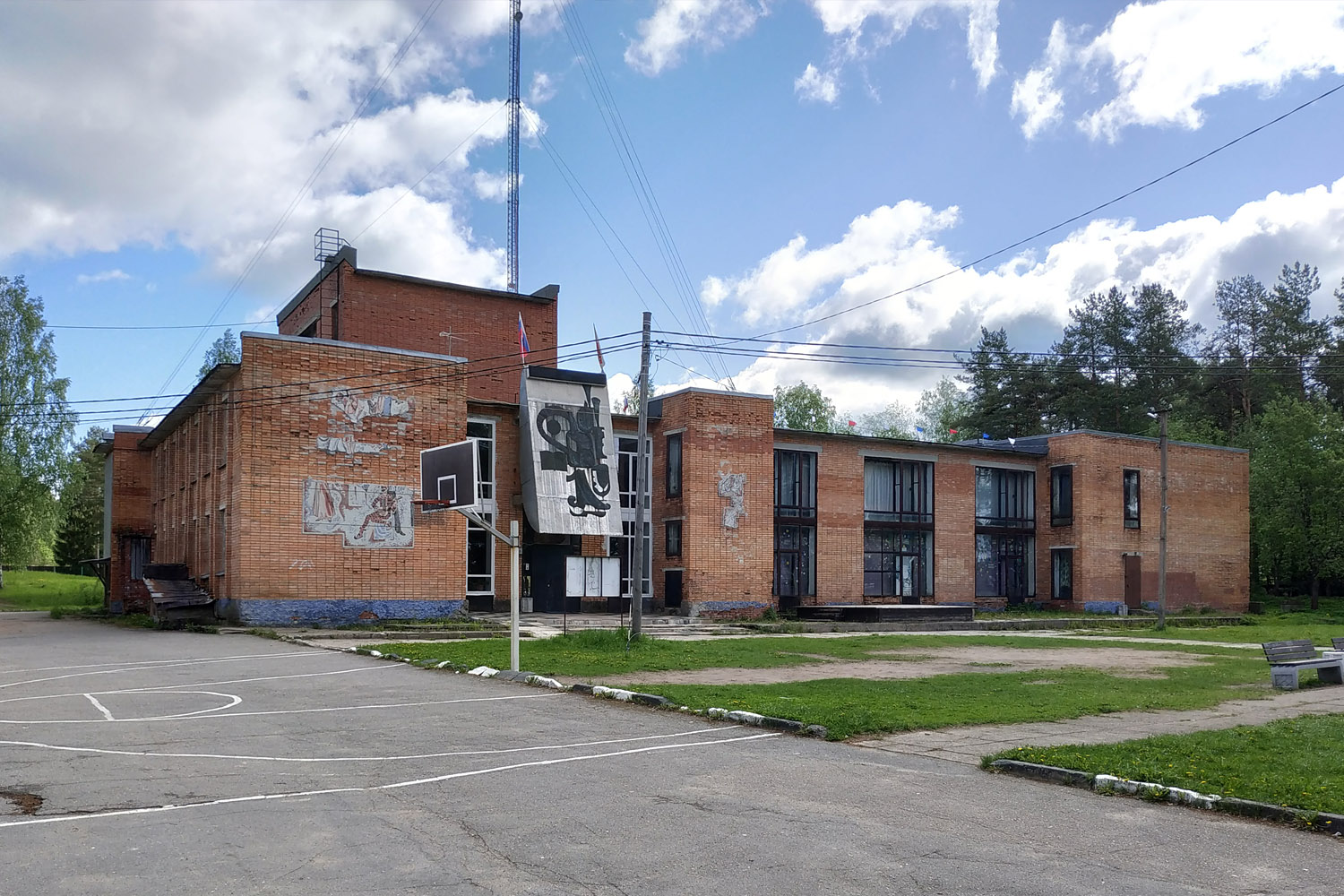 Vyborg District, other localities, Пушное, Школьная улица, 13