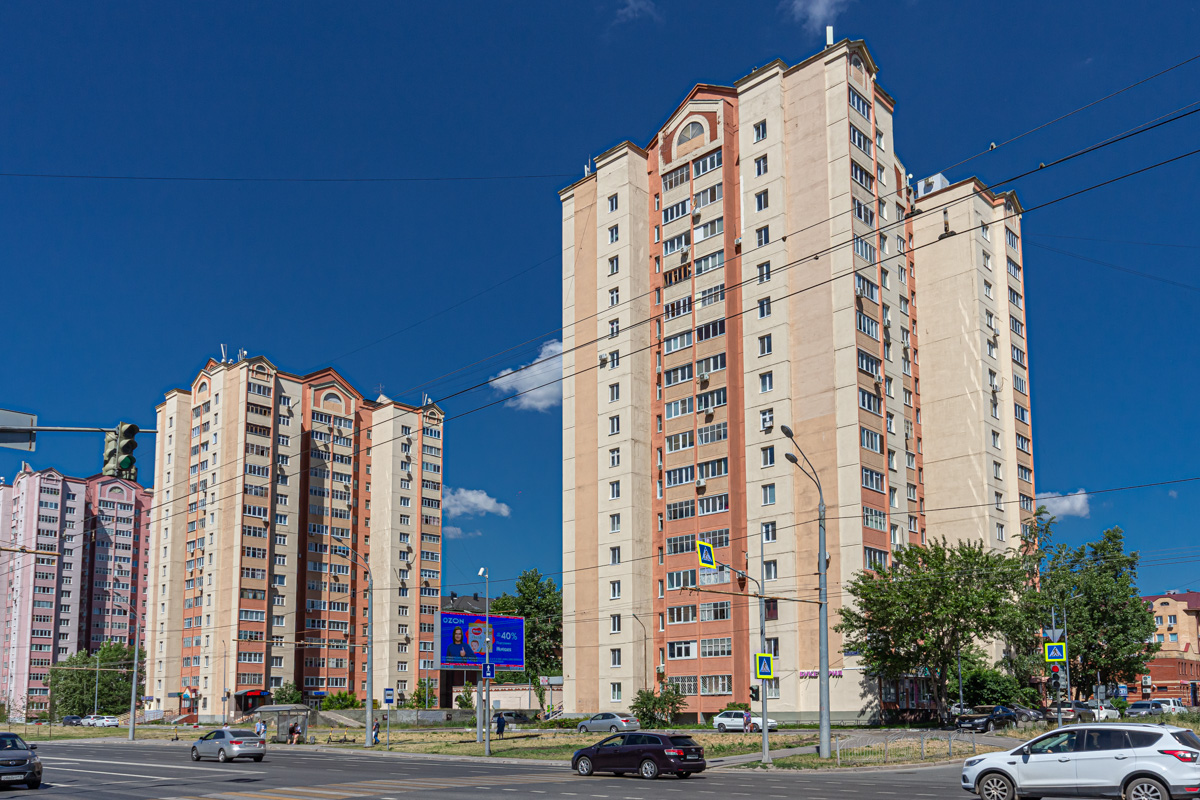 Kazan, Чистопольская улица, 25; Улица Мусина, 7