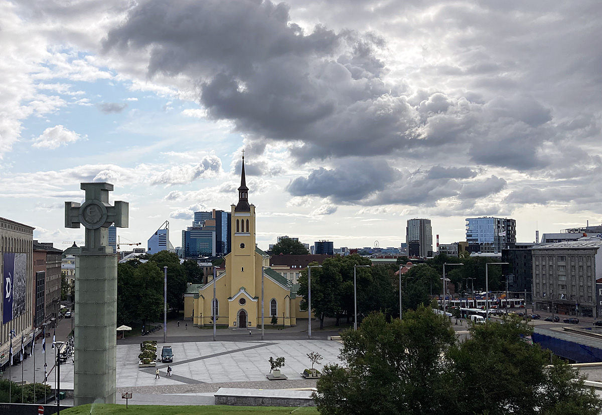 Таллин, Vabaduse väljak, 1; Liivalaia, 33. Таллин — Панорамы