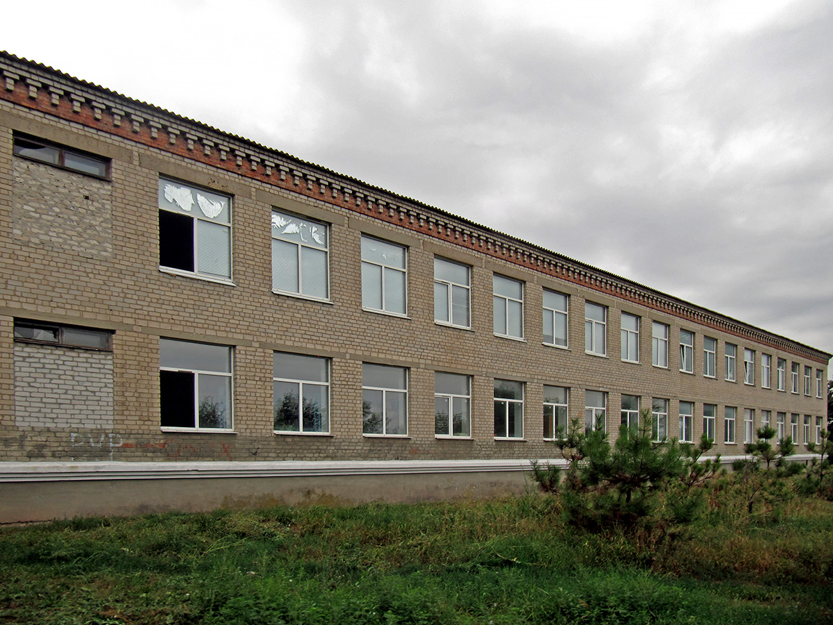 Bakhmut district. others settlements, с. Парасковиевка, Школьная улица, 2
