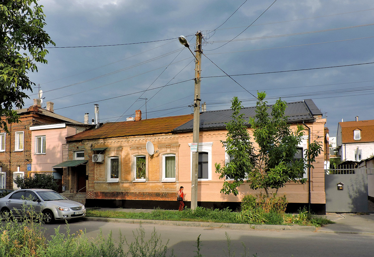 Kharkov, Никитинский переулок, 3