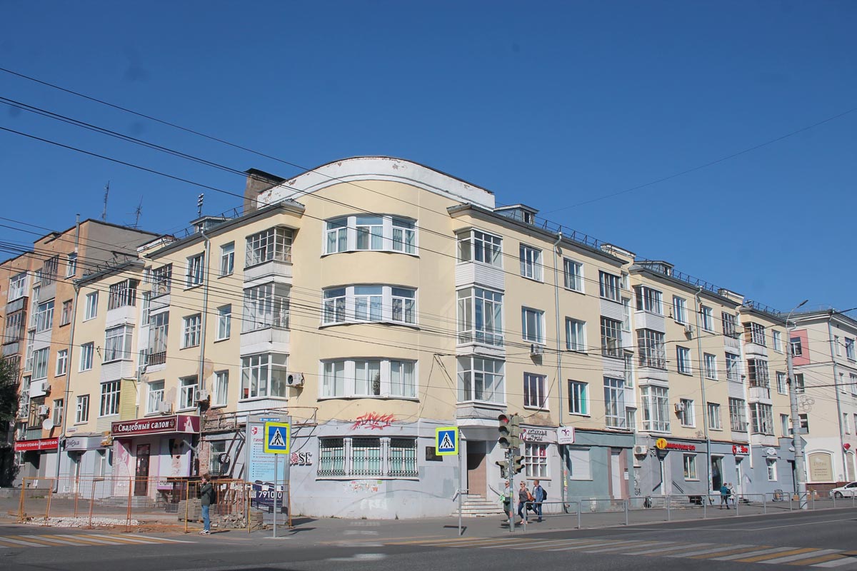 Izhevsk, Советская улица, 13А / Красноармейская улица, 164
