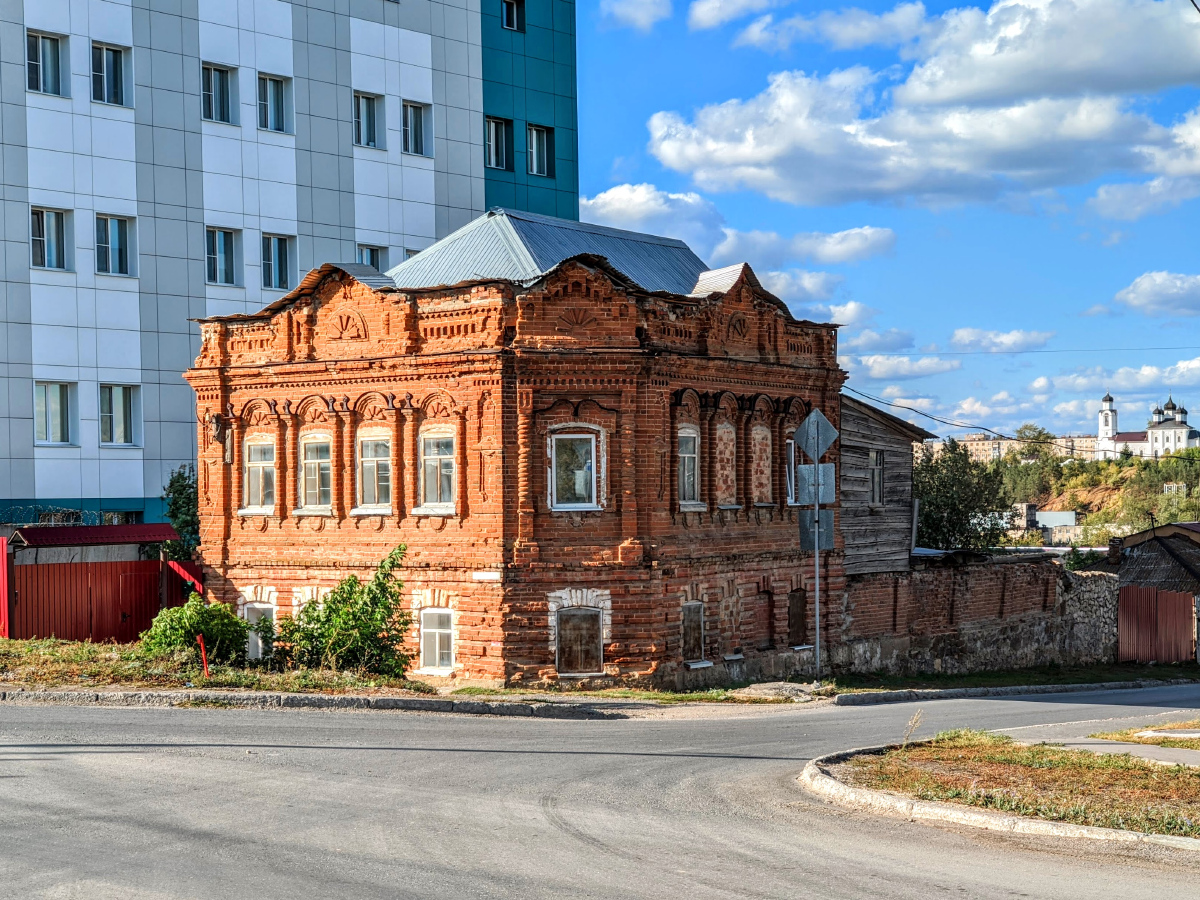Kamensk-Uralskiy, Улица Красных Орлов, 36