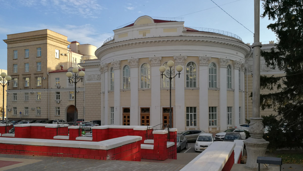 Belgorod, Соборная площадь, 4