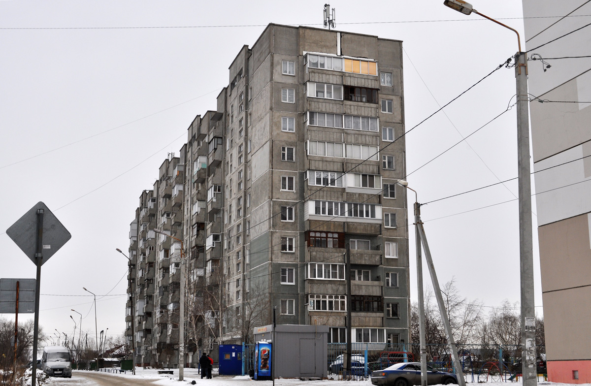 Omsk, Улица Алексея Полторацкого, 64