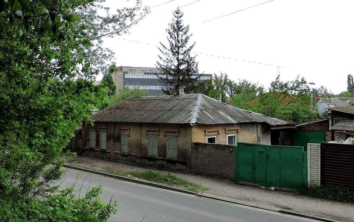Kharkov, Чугуевская улица, 44
