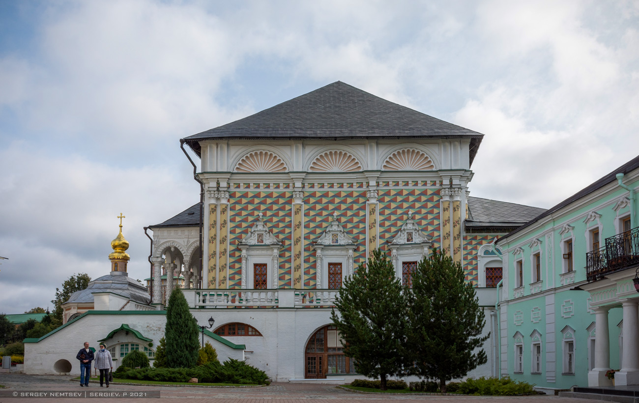 Sergiev Posad, Свято-Троицкая Сергиева лавра, Трапезная церковь