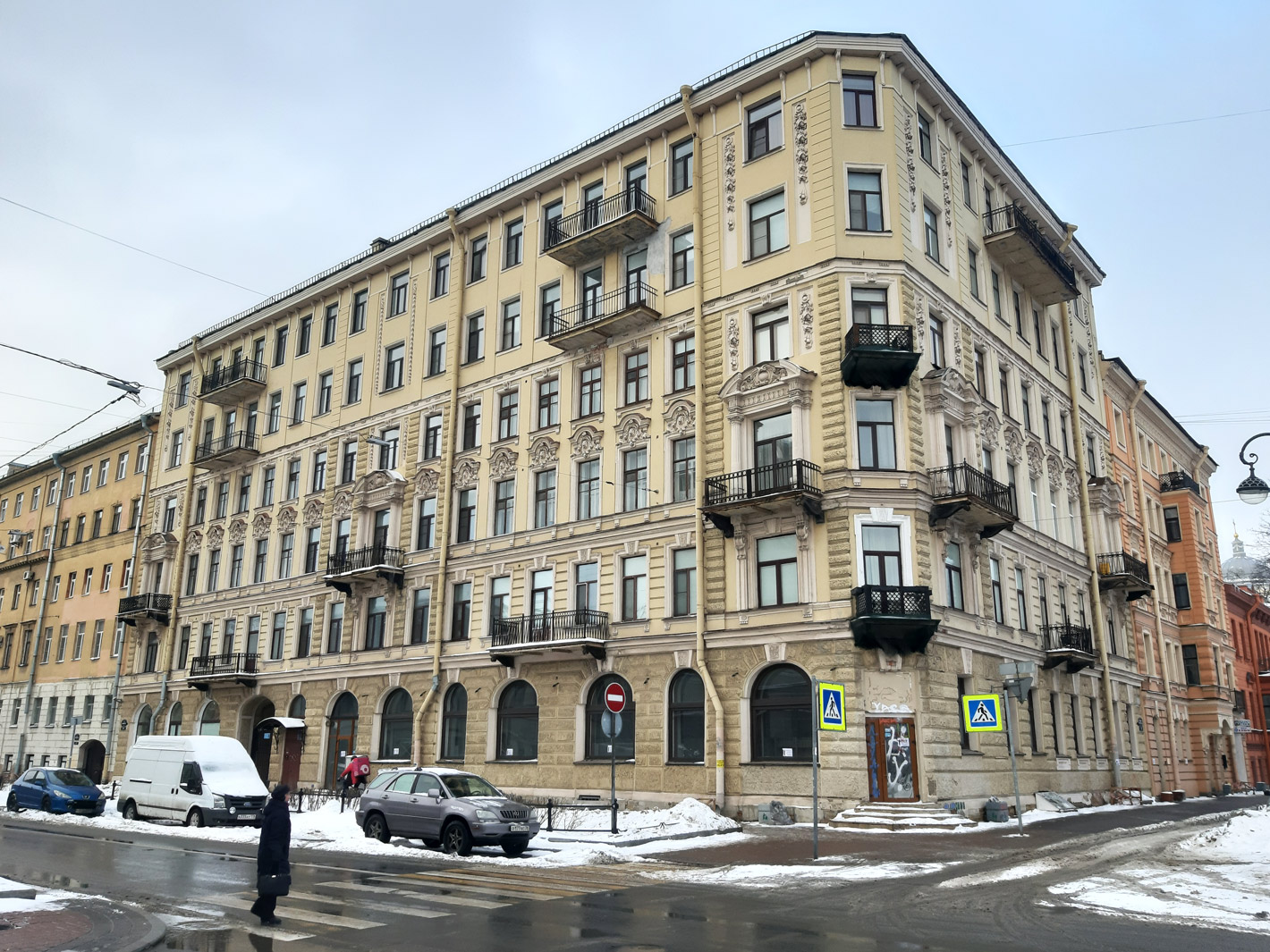 Saint Petersburg, 2-я линия В. О., 15