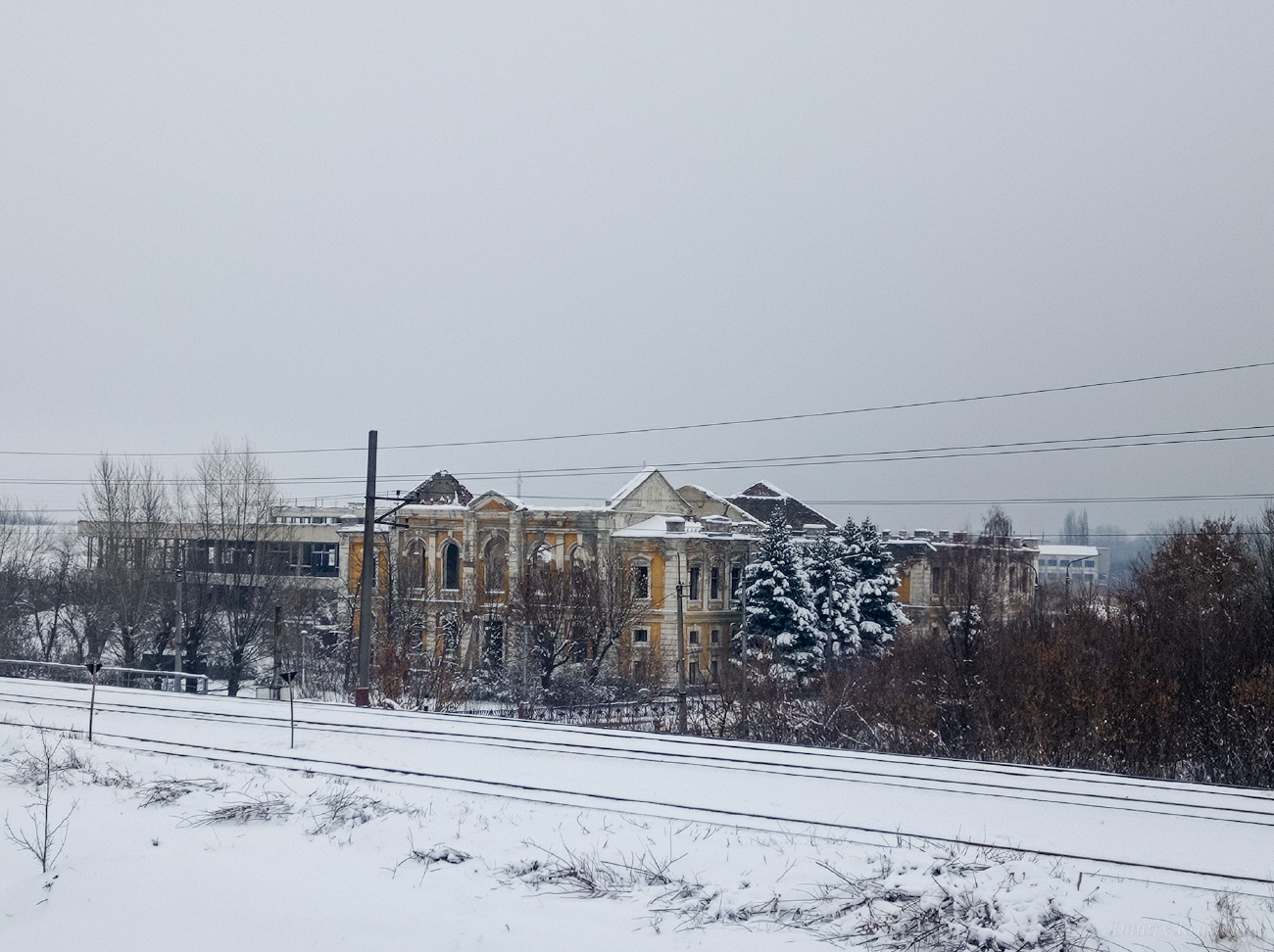 Lisiczansk, Красная улица, 1; Красная улица, 1