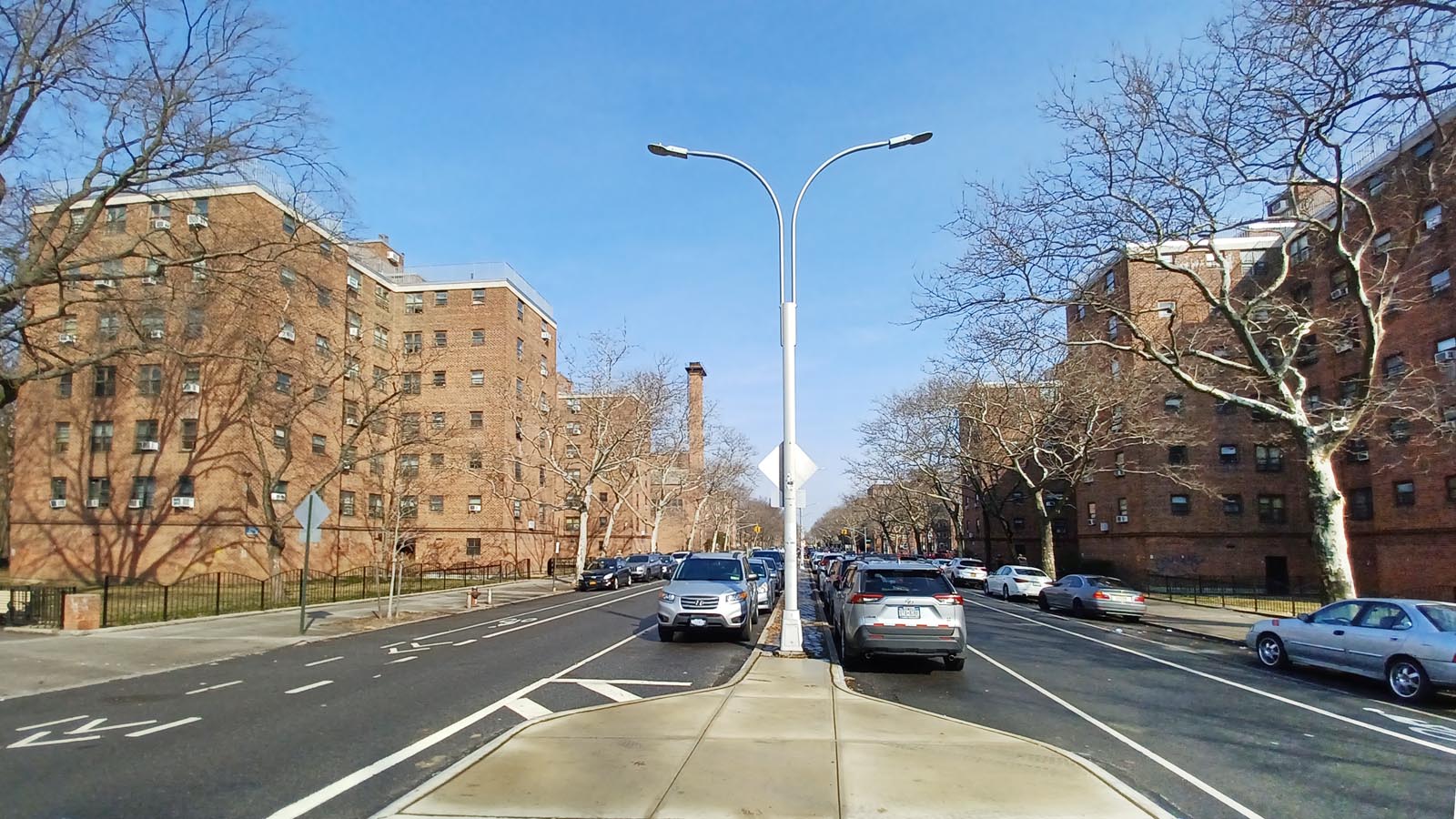 Нью-Йорк, Avenue W (B) 2975; Avenue W (B) 2977