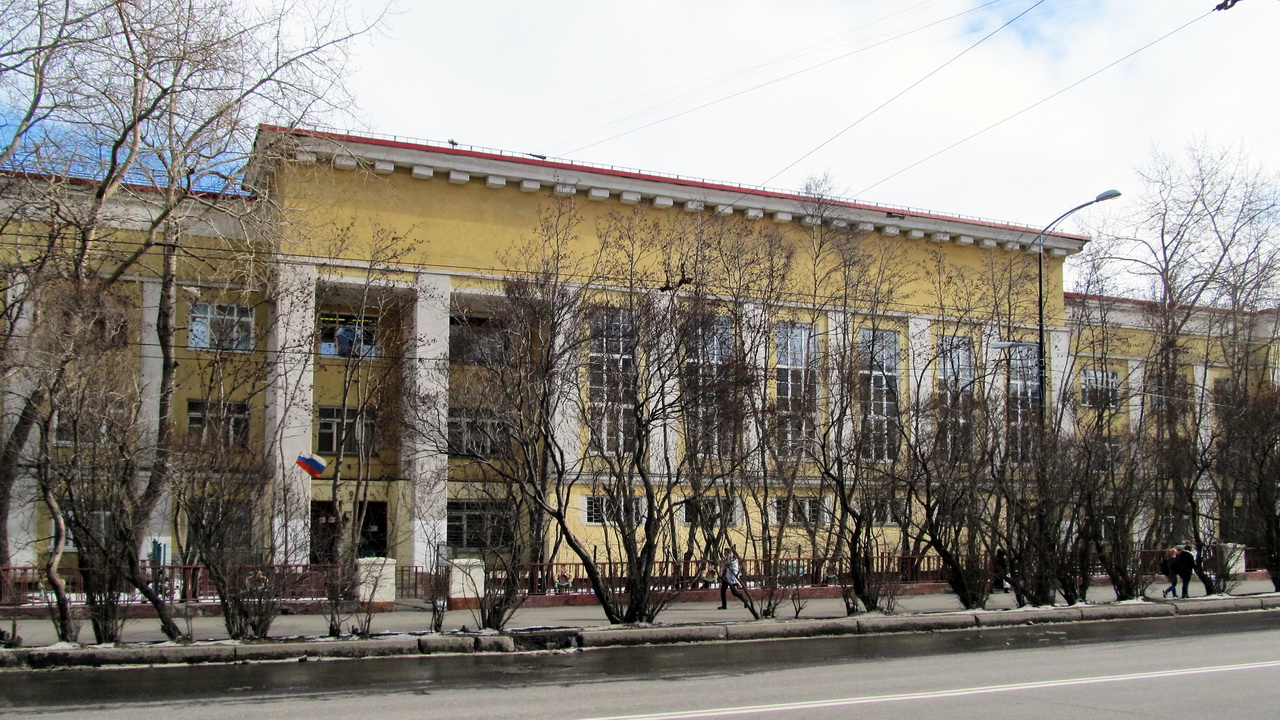 Murmansk, Проспект Ленина, 59