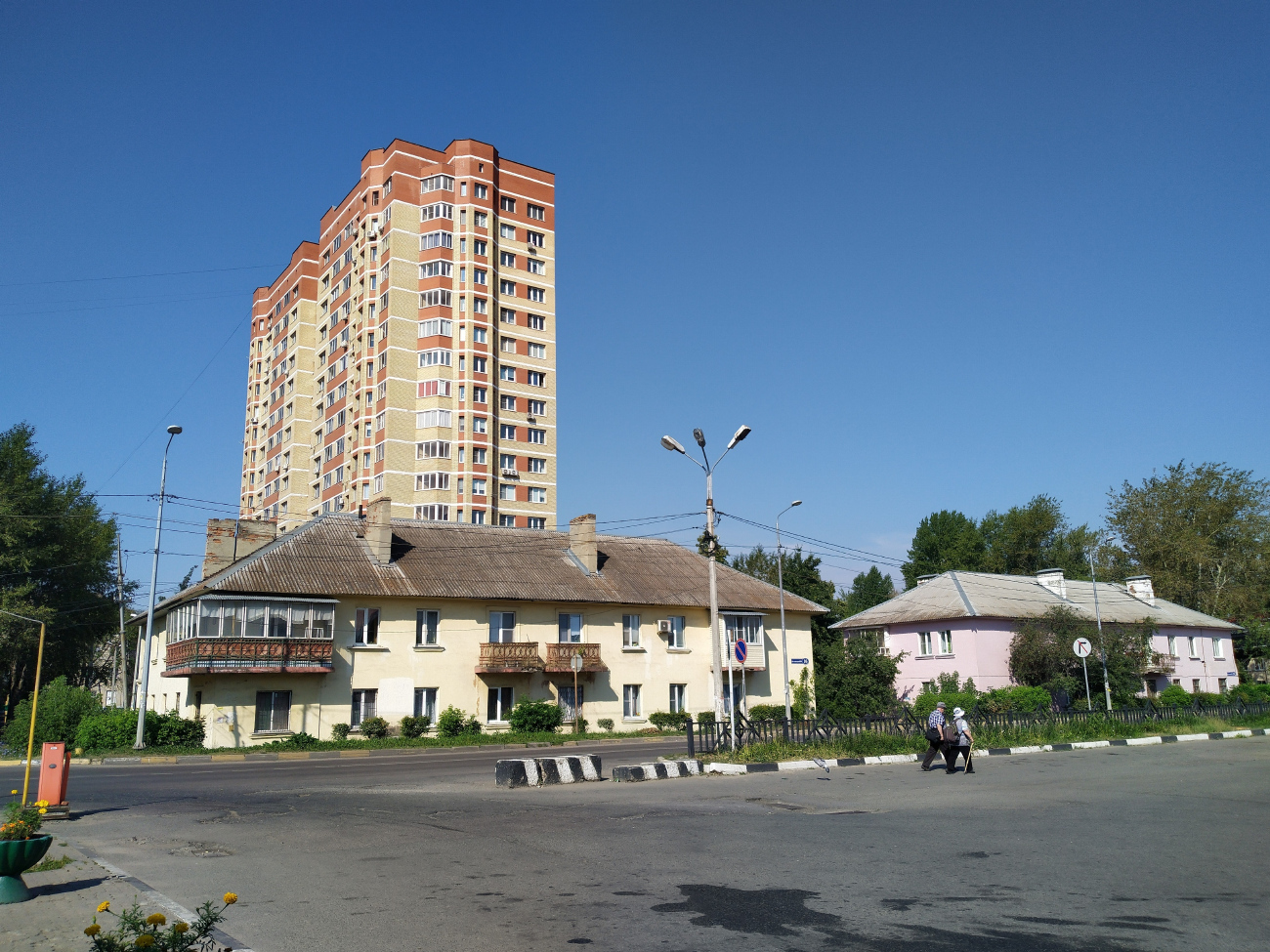Voskresensk, Советская улица, 18А; Железнодорожная улица, 16; Железнодорожная улица, 18