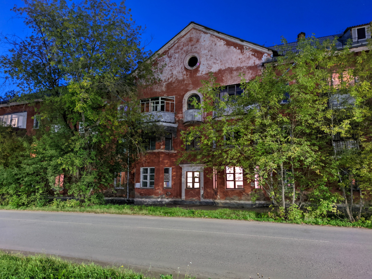 Glazov, улица Дзержинского, 31