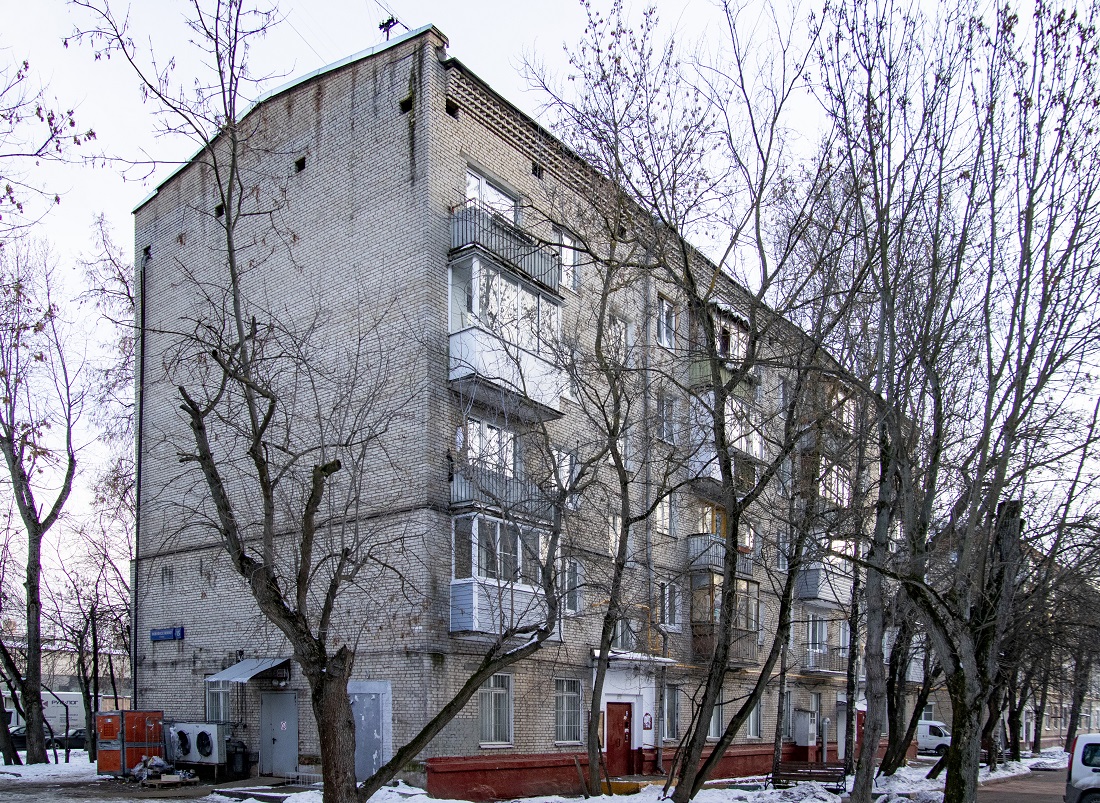 Moscow, Новопоселковая улица, 15