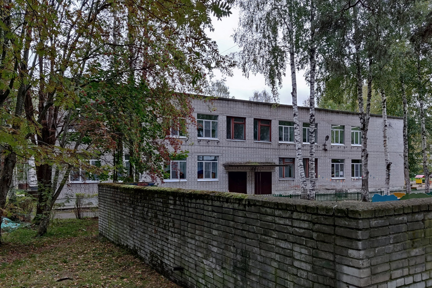 Lomonosov District, other localities, Лебяжье, Комсомольская улица, 10