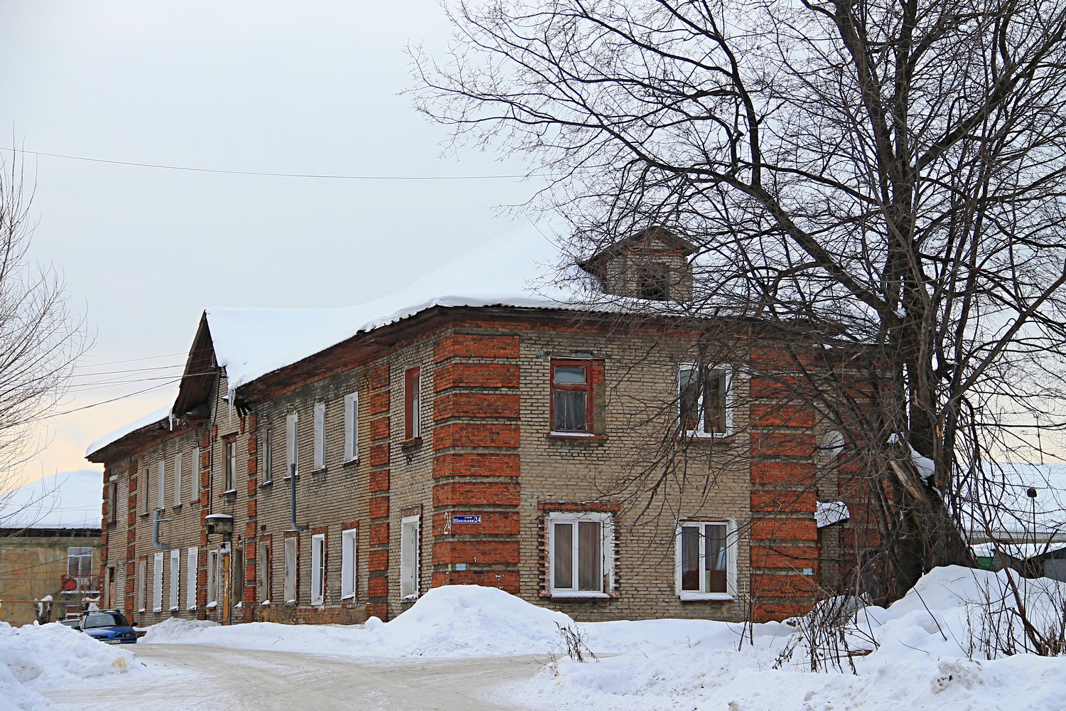 Chusovoy, Школьная улица, 24