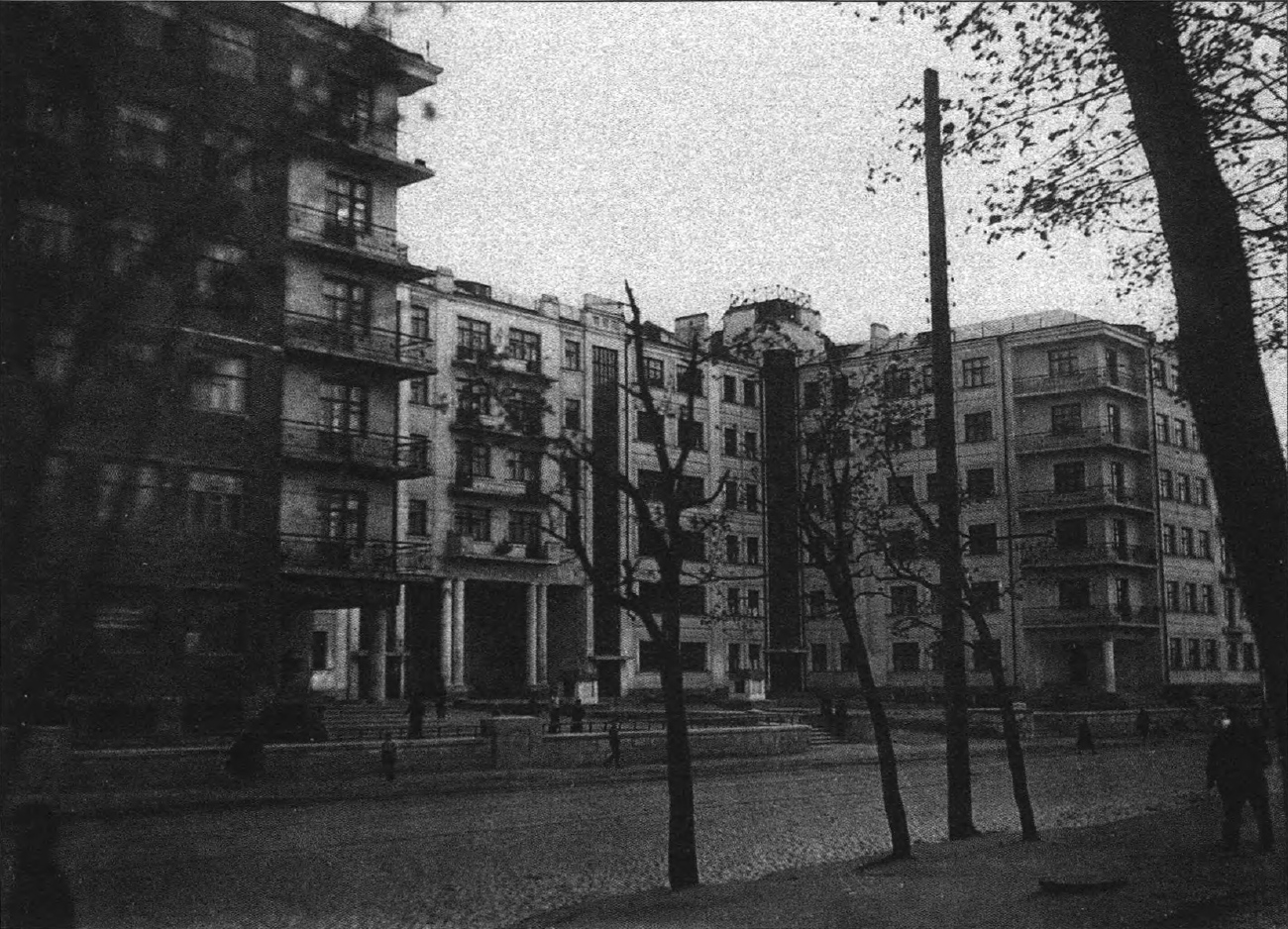 Минск, Советская улица, 168 / Долгобродская улица, 19