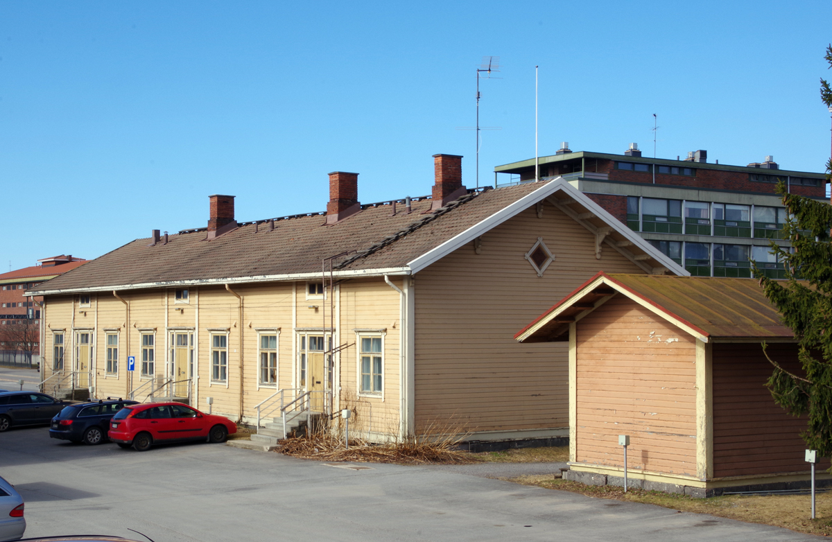 Oulu, Rautatienkatu, 21