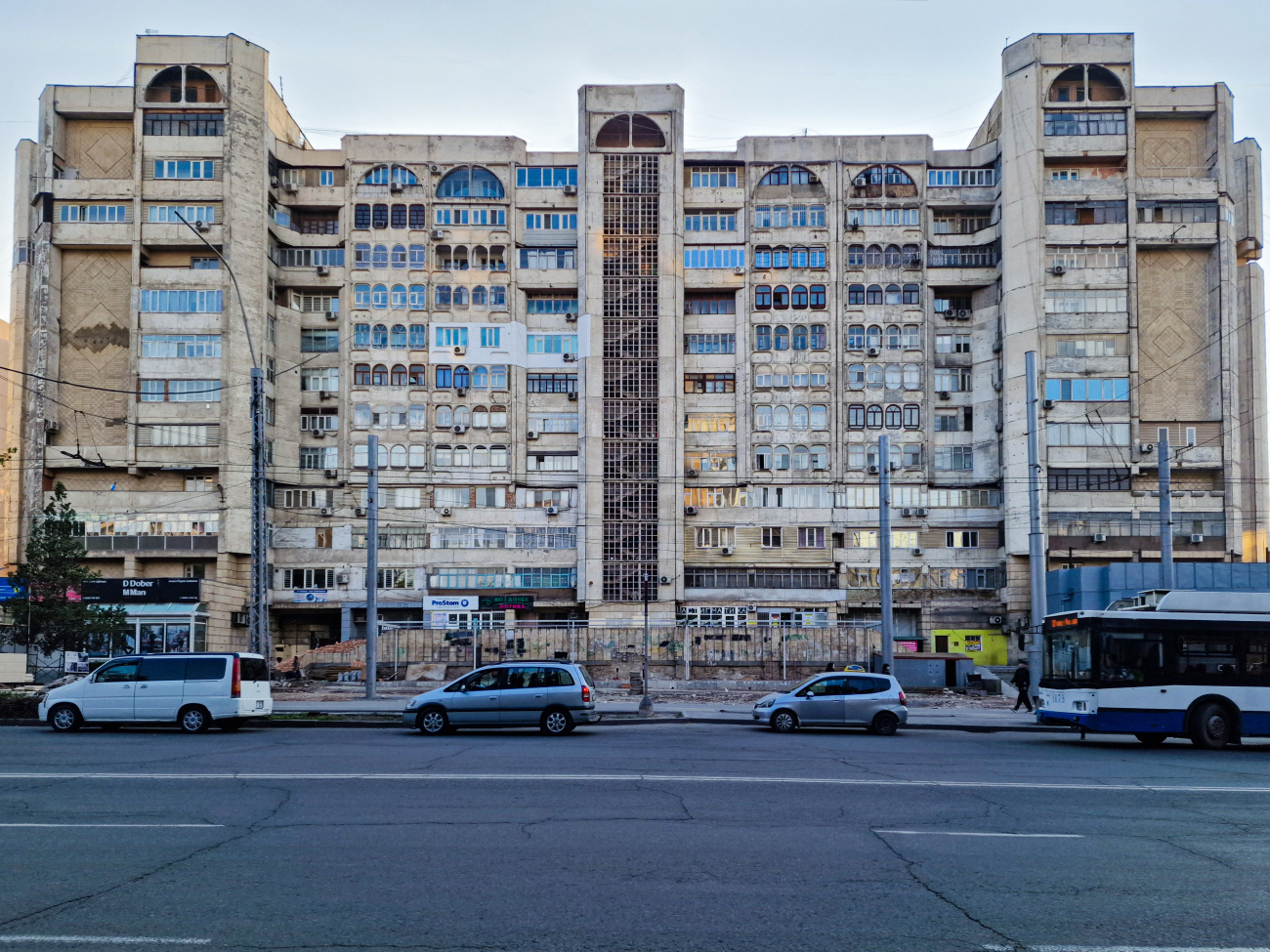 Бишкек, Улица Абдрахманова, 176
