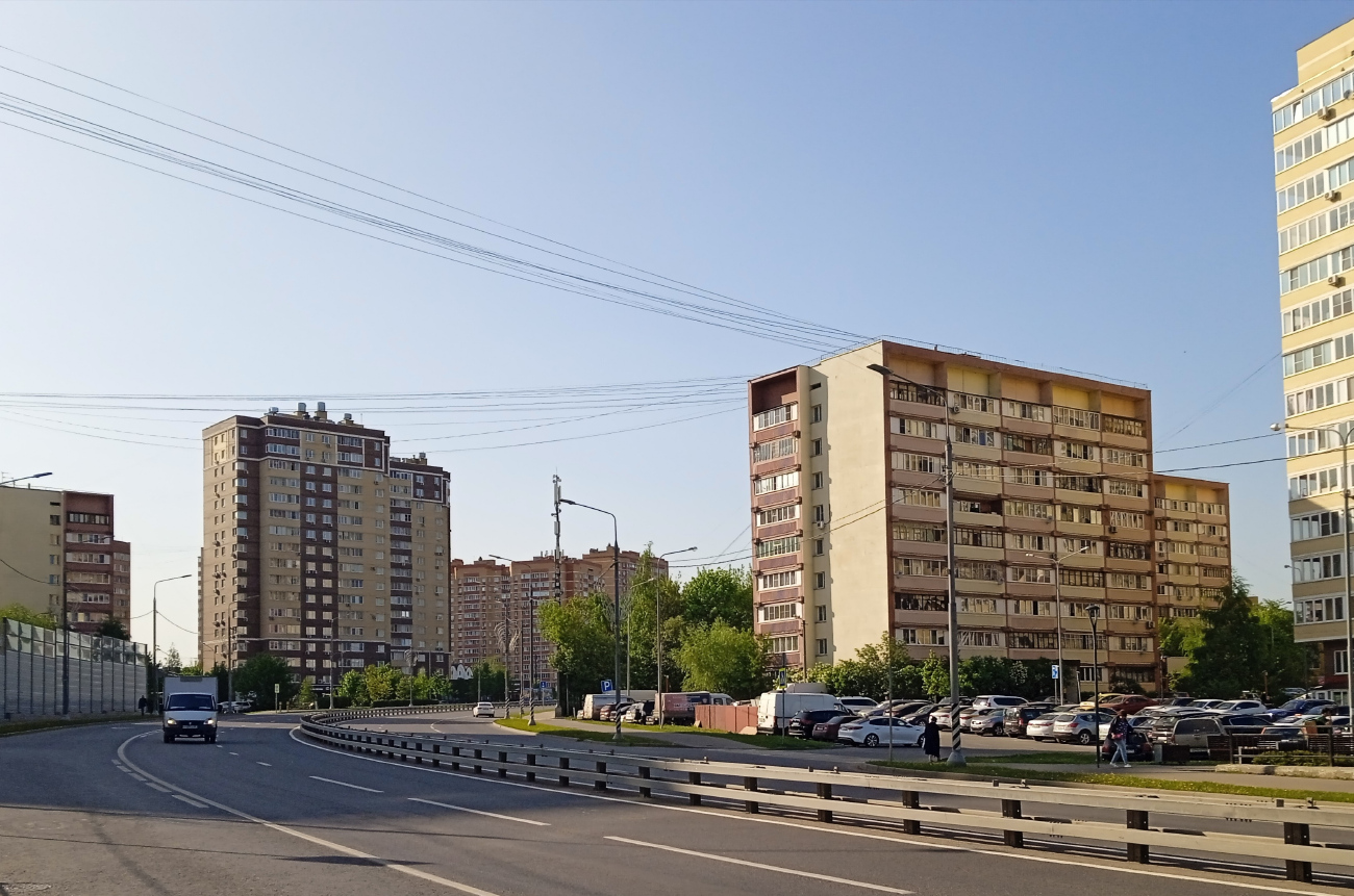 Sosenskoye settlement, Пос. Коммунарка, Ясная улица, 1; Пос. Коммунарка, 14