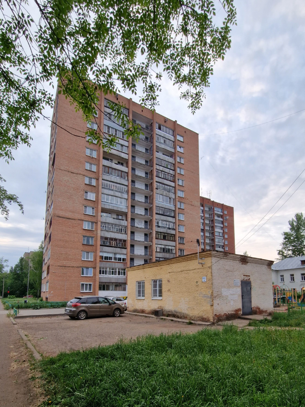 Glazov, Улица Пряженникова, 45