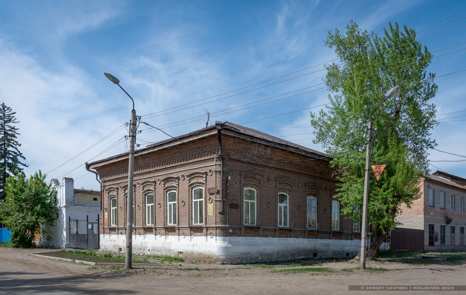 Минусинск, Набережная улица, 26