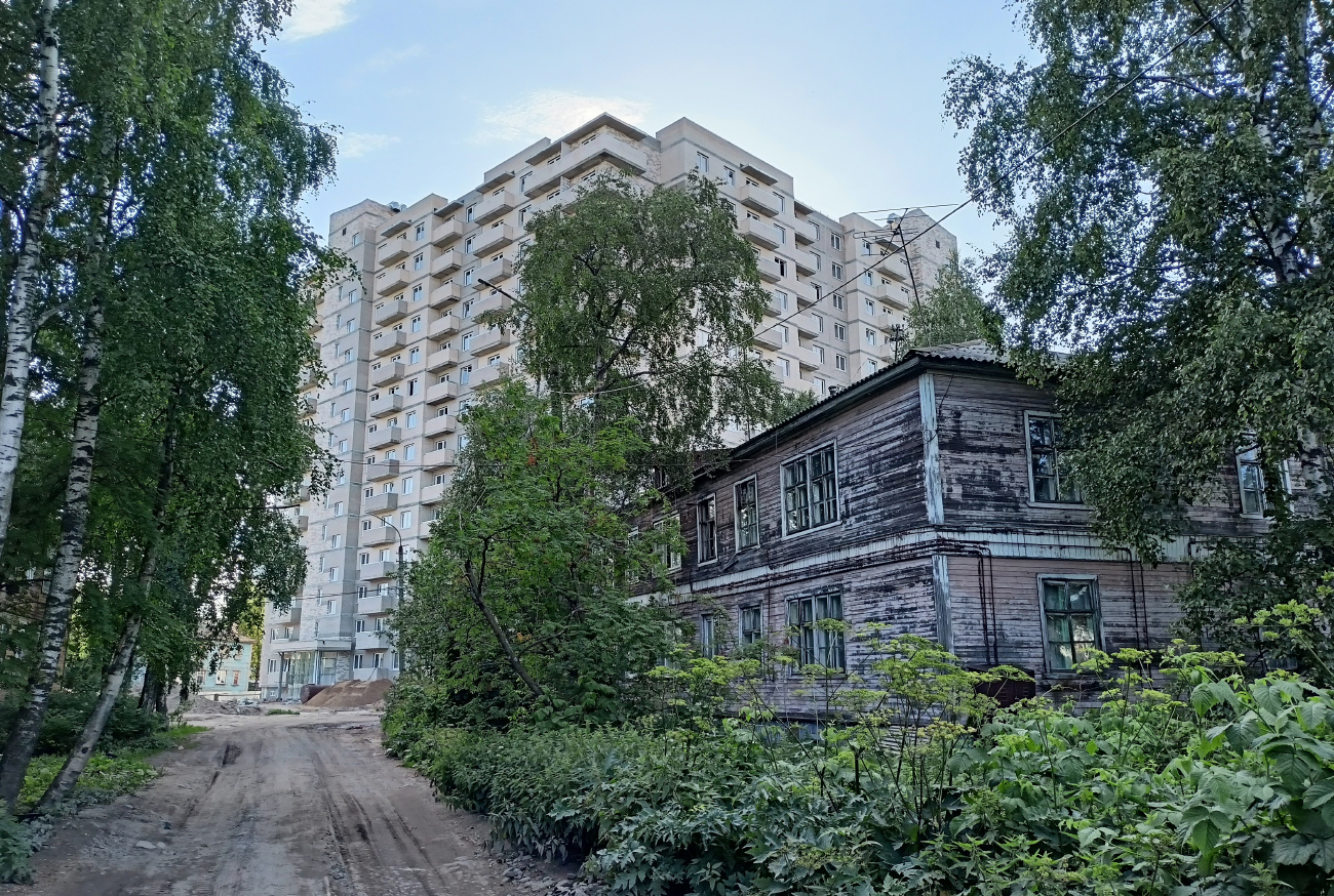 Archangielsk, Улица Володарского, 81; Улица Володарского, 83