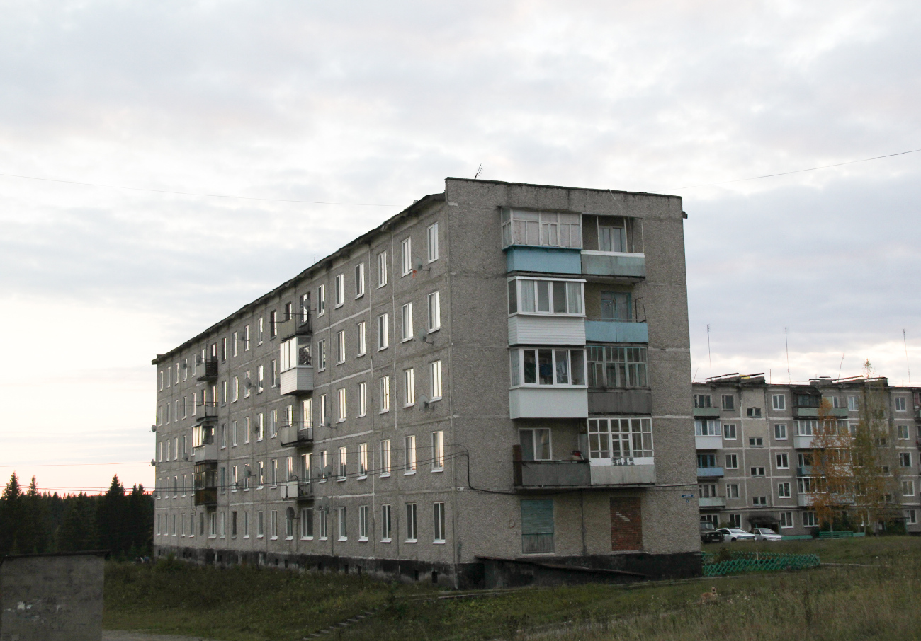 Alexandrovsky municipal district, other localities, Пос. Карьер Известняк, Улица Мира, 5