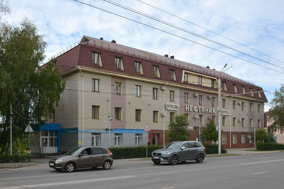 Almietjewsk, Улица Ленина, 32