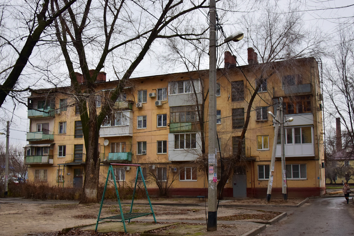 Волгоград, Остравская улица (пос. ГЭС), 32