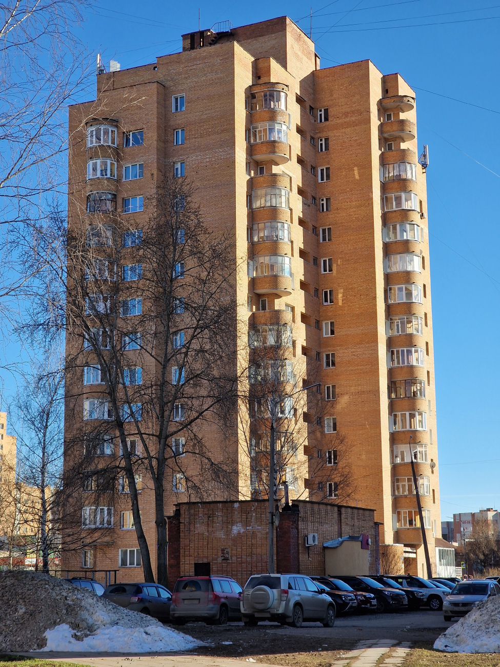 Glazov, Улица Калинина, 3